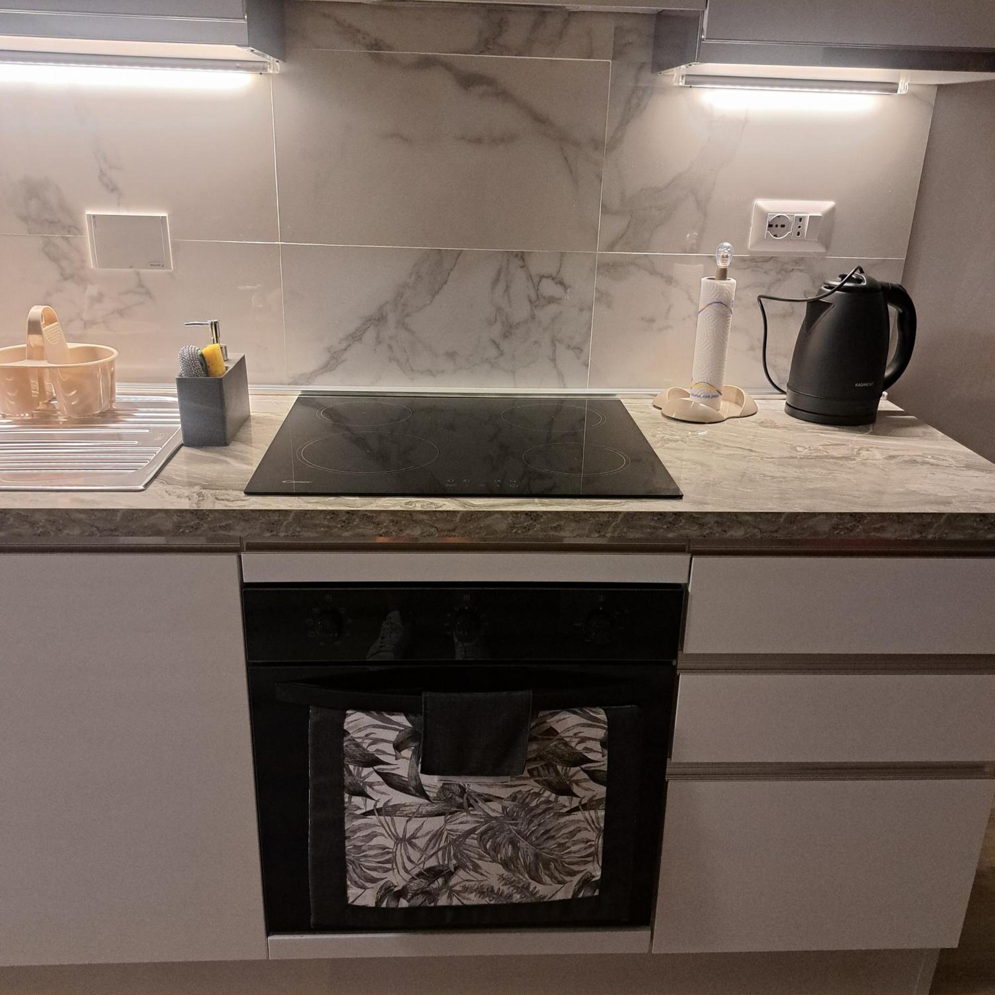Le Tue Vacanze A Roma-2 Bagni-ben Collegato San Pietro Ferienhaus
